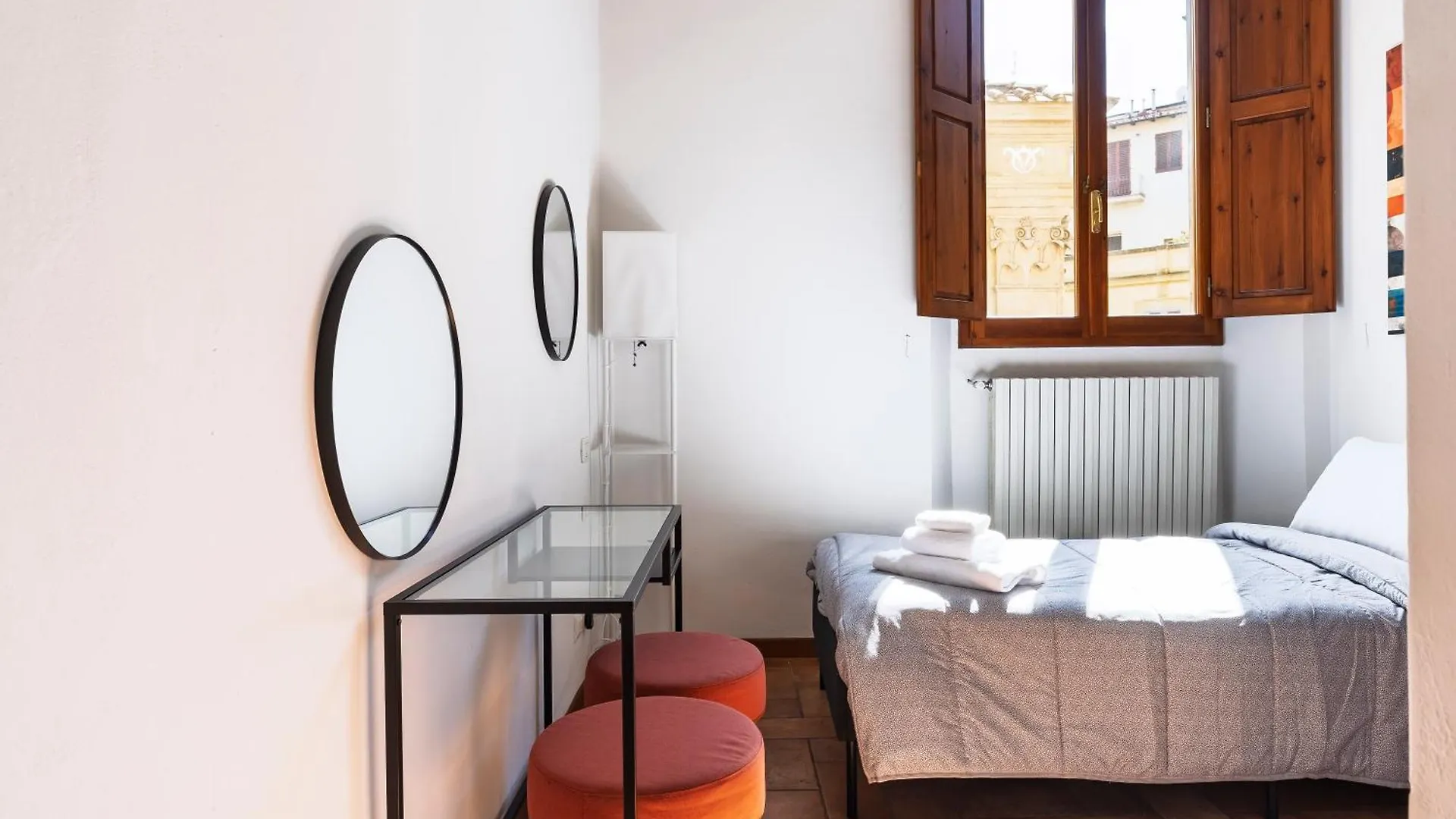 Vigna Nuova First Floor Apartment Florence Italy